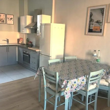 Avec Terrasse A 100 M De La Appartement *